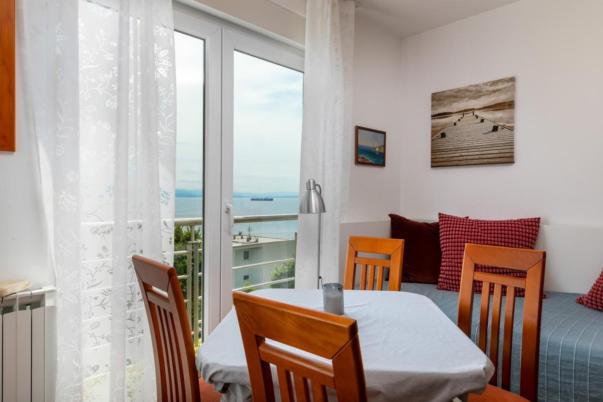 Old Lady Opatija Apartment Exterior photo